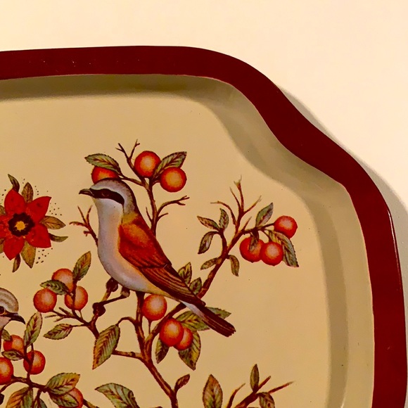 Vintage metal bird tray, Hong Kong - Picture 5 of 9